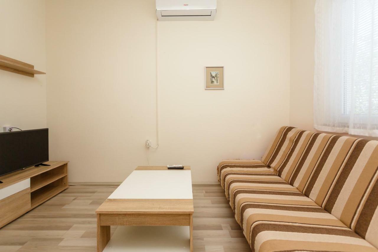 Apartman Jezevac Krk Town Buitenkant foto