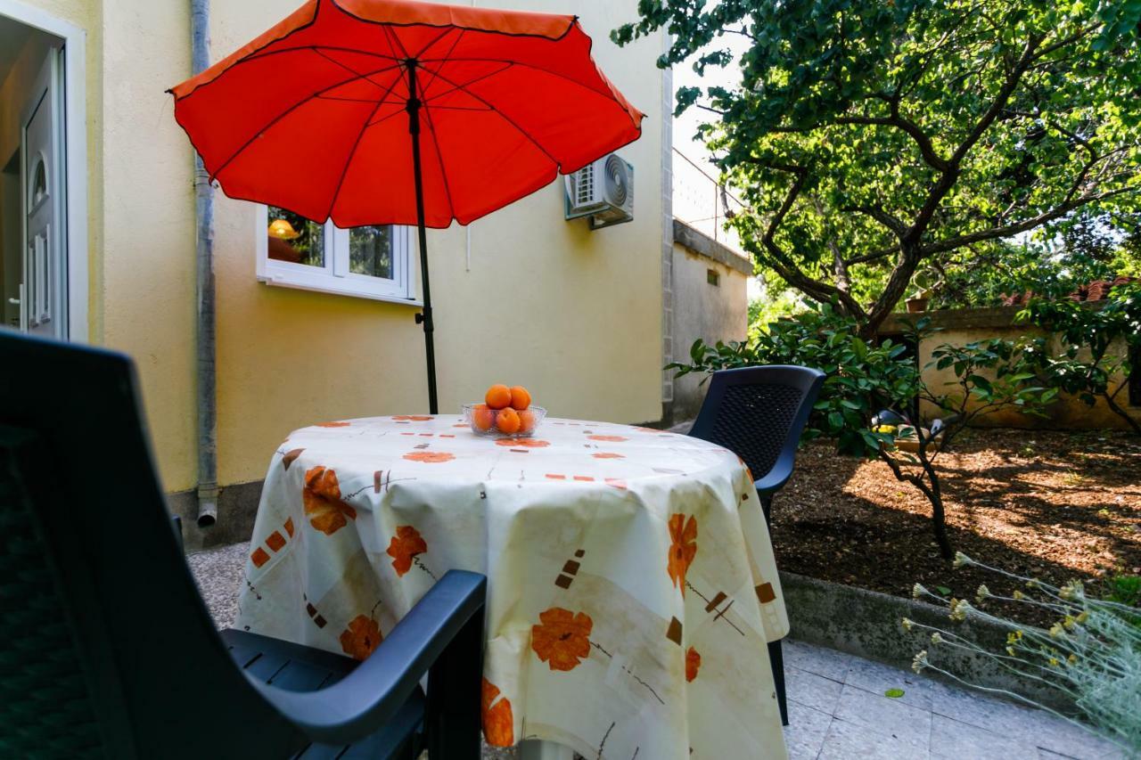 Apartman Jezevac Krk Town Buitenkant foto