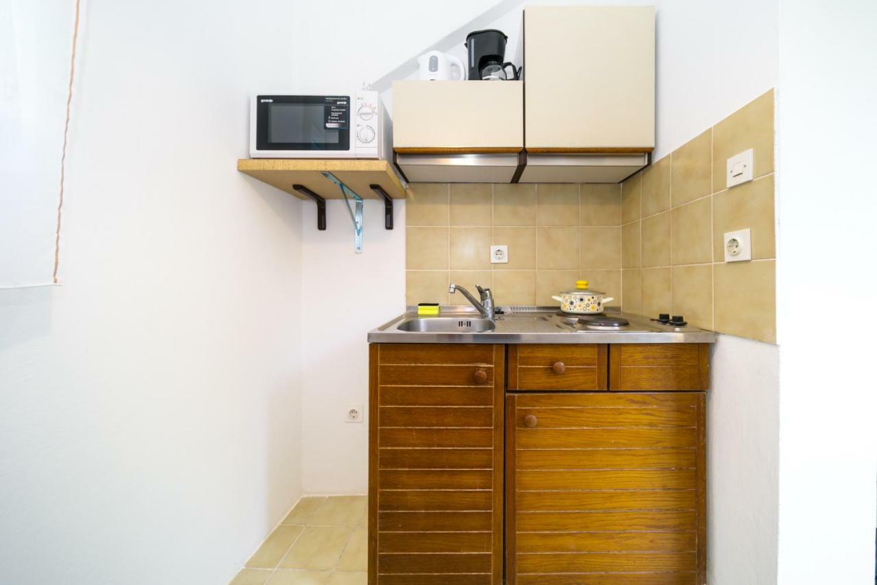 Apartman Jezevac Krk Town Buitenkant foto